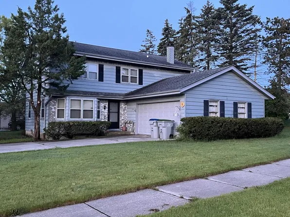 9388 North Joyce AVENUE, Milwaukee, WI 53224