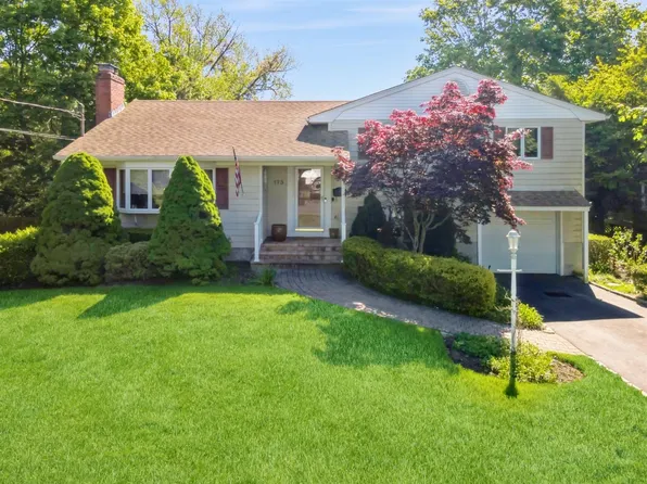 173 Swan Lake Drive, Patchogue, NY 11772