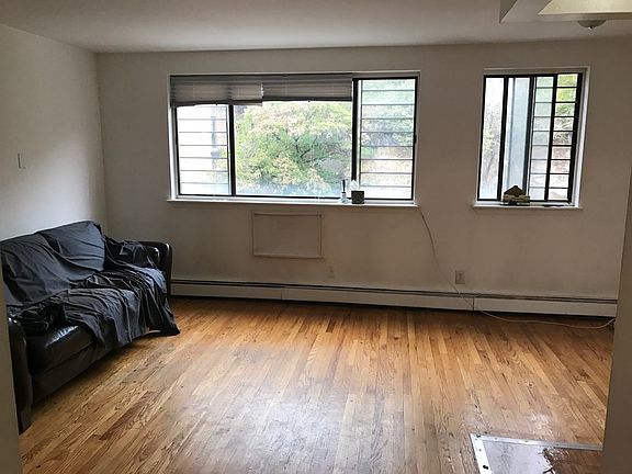 5th image of 69 Cooper St APT 3A