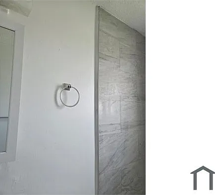 3 bed, 950 sqft, $1,550 — Photo 4