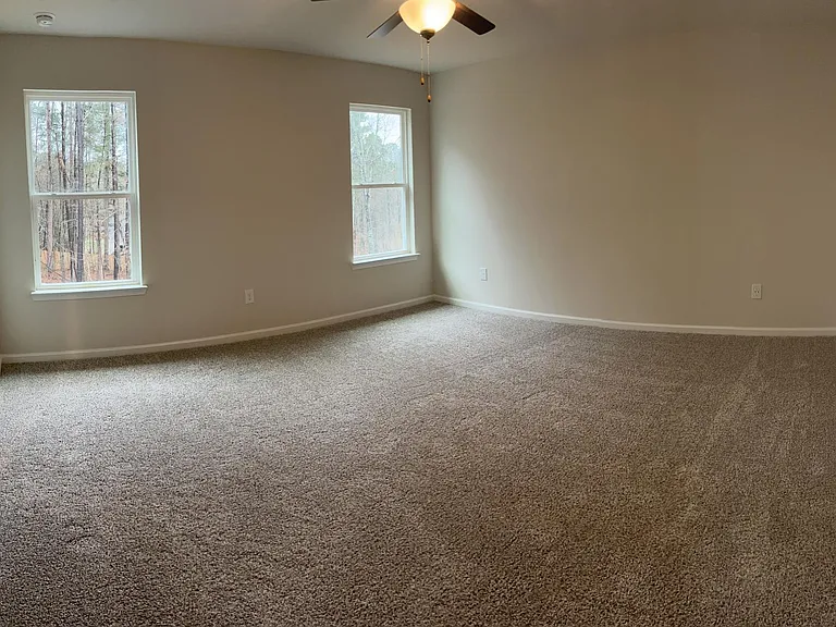 334 Wells Cir — Photo 15