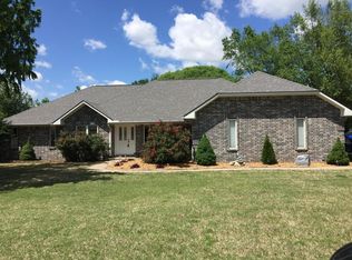 1037 Hillside Rd, Grove, OK 74344