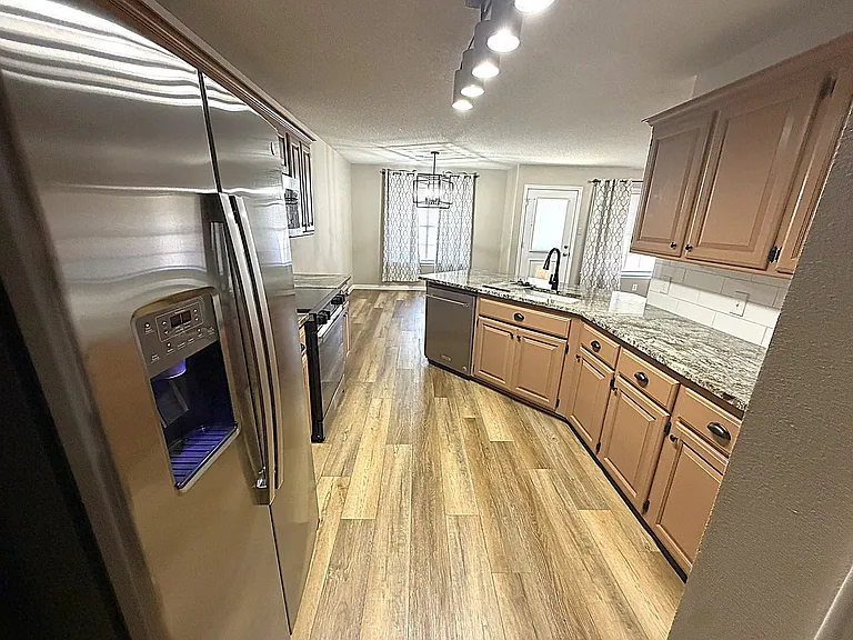 6308 Remington Ct — Photo 8