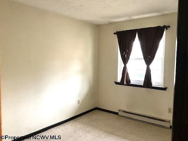 1st image of 14 Dorsey Ln