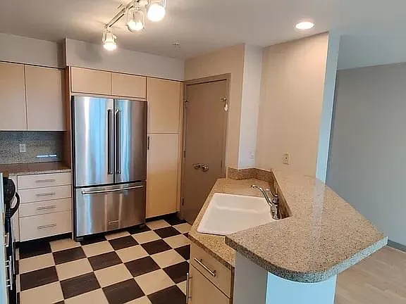 1 bed, 850 sqft, $2,600 — Photo 3