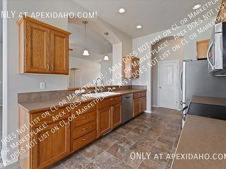 1899 W Apgar Creek Dr — Photo 11