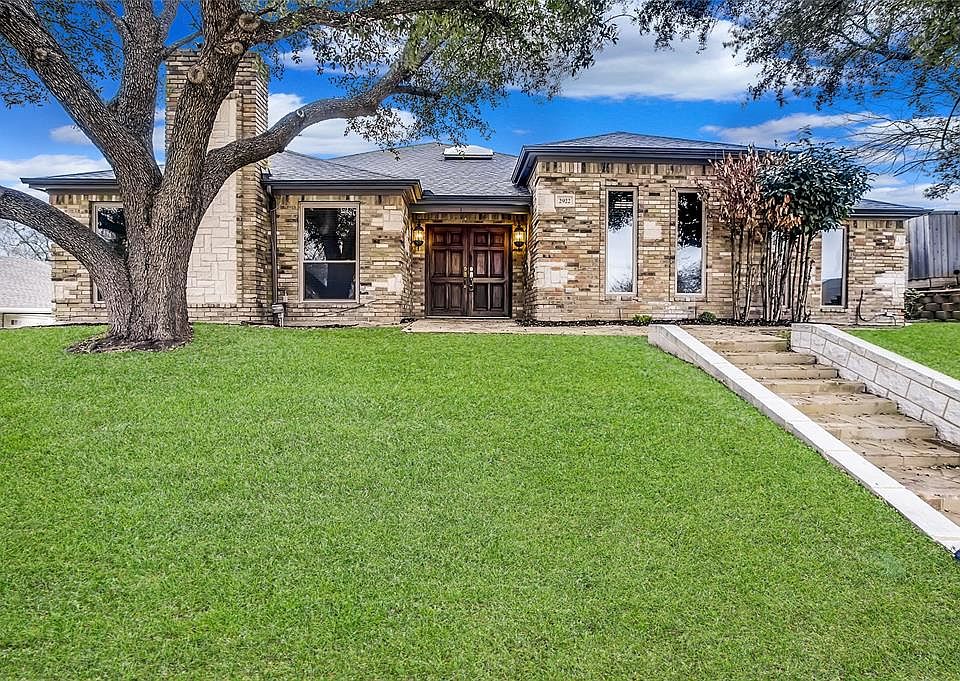 1st image of 2922 Club Meadow Dr