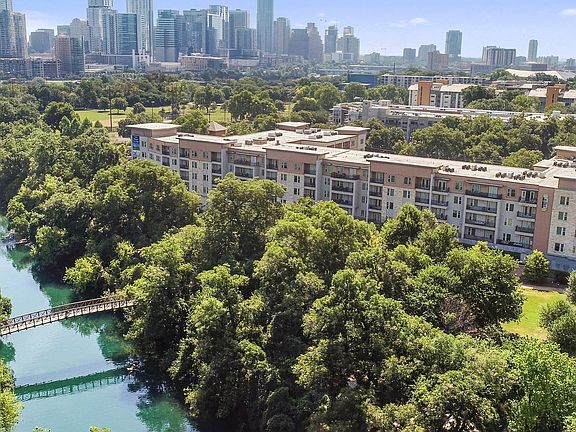 3rd image of 1900 Barton Springs Rd Unit 3040