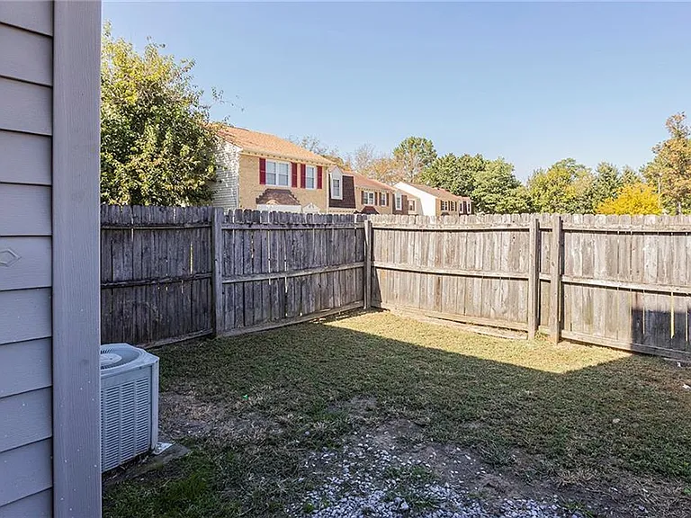 5684 Campus Dr — Photo 19