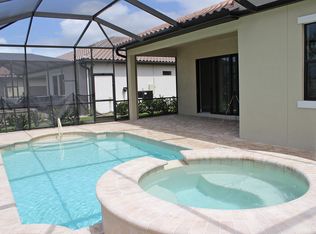 4722 Formosa Dr, Naples, FL 34119