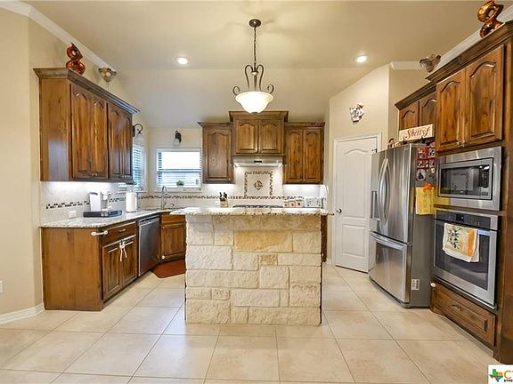 3rd image of 3211 Wildcatter Dr