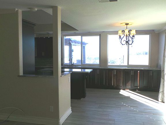 5th image of 2821 Juniper Dr