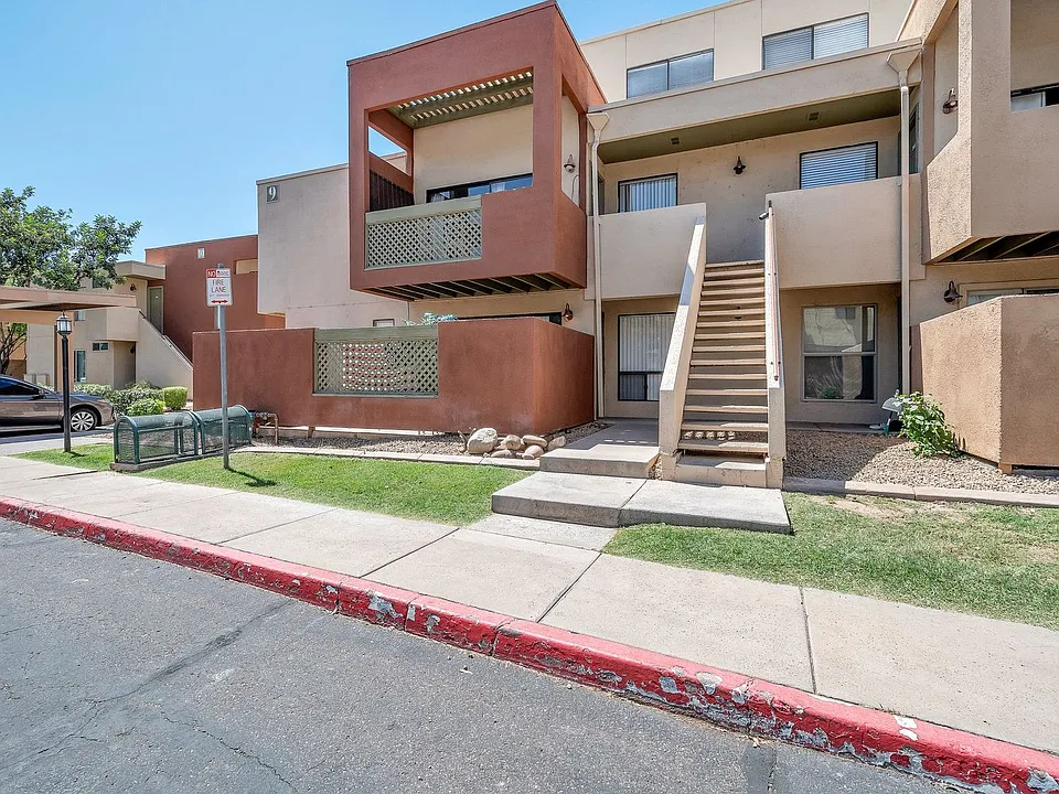 3500 N Hayden Rd #902