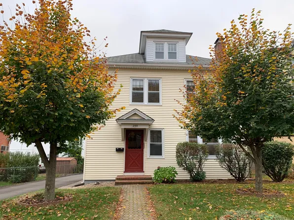 255 Park Rd, West Hartford, CT