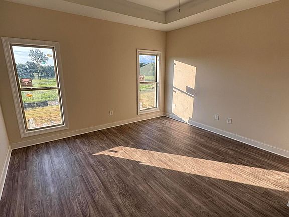 5th image of 702 Kathleen Dr