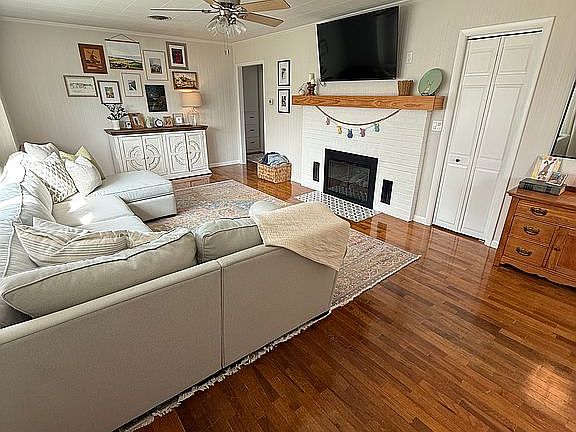 2nd image of 1220 Ohio St