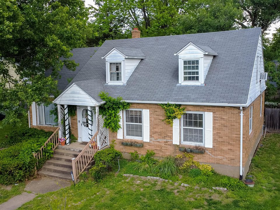 1st image of 308 W Blvd N