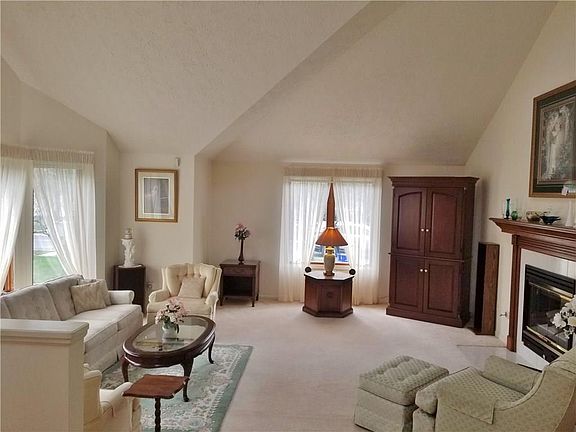 4th image of 1016 Hillsboro Cove Cir