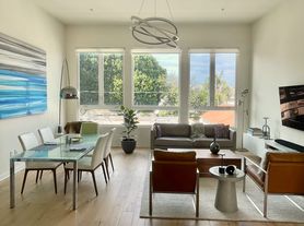 960 S Coast Hwy, Encinitas, CA