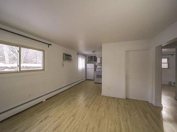 3rd image of 8956 Griggs Ave APT 1