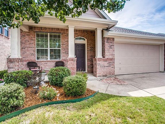3rd image of 2027 Highland Dr