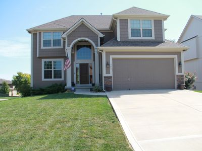 303 SE Highland Park Dr, Lees Summit, MO, 64063