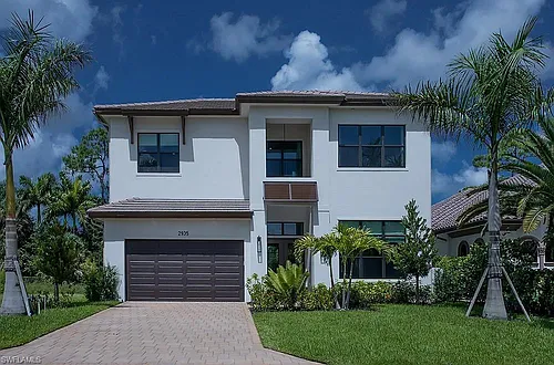 2935 Coco Lakes Dr Photo 1