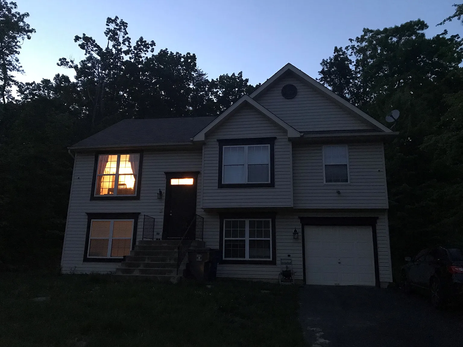 1006 Hanson Rd photo 1