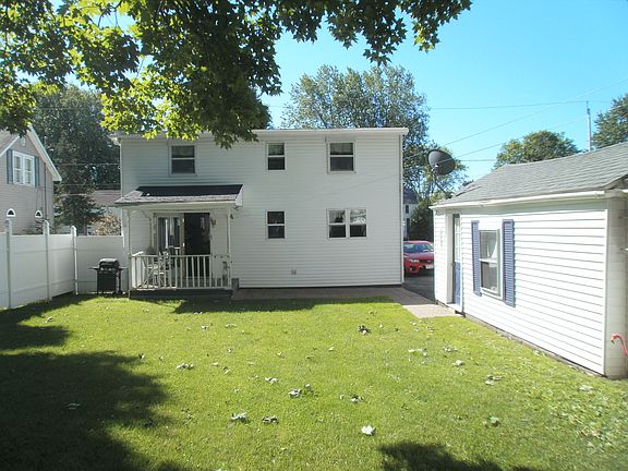 2nd image of 29 Washington St