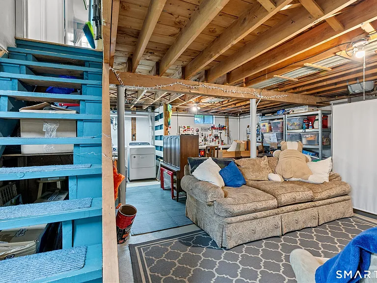38 Barry Ln — Photo 25
