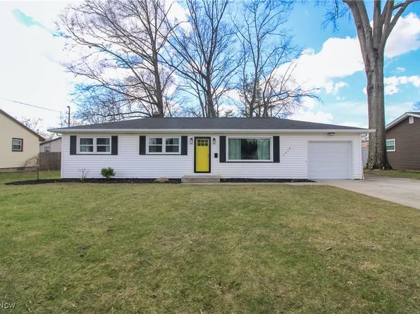 1674 Yolanda Dr, Youngstown, OH 44511