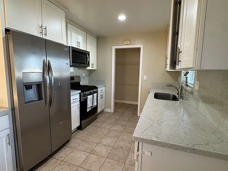 38267 Farwell Dr — Photo 6
