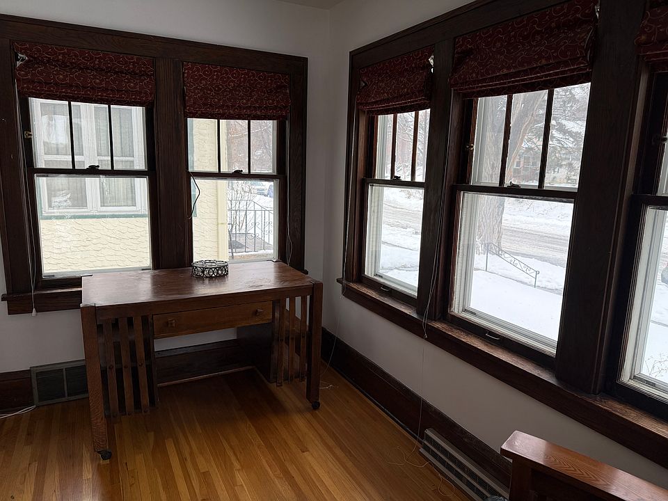 1st image of 2559 Arthur St NE