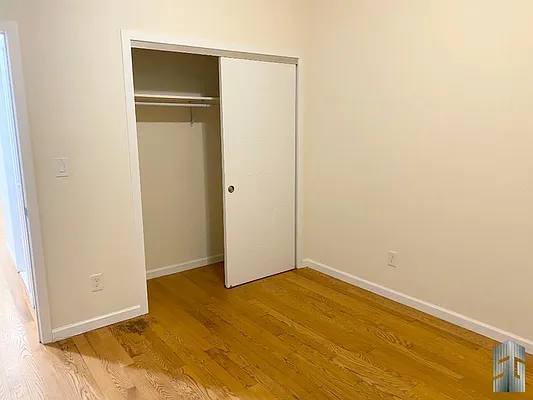 Rented by Skyline Group Real Estate | media 8