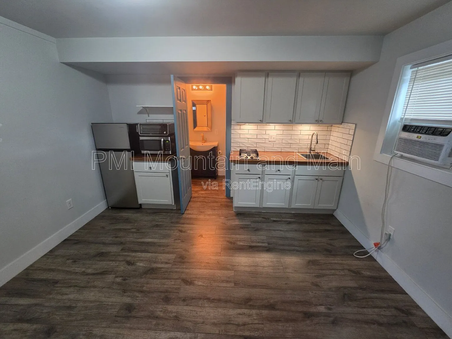 1 bed, 1.0 bath, $1,100 — Photo 3