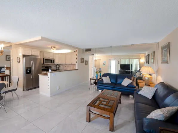 360 Grantham E E #360, Deerfield Beach, FL 33442