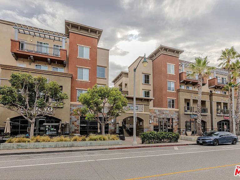 6020 Seabluff Dr #302 — Photo 43