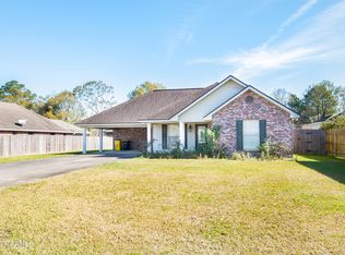 417 Estelle Dr, Carencro, LA 70520