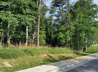 4965 S Peak Ct, Roanoke, VA 24018