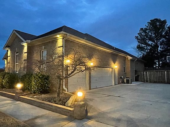 3rd image of 123 Huston Ct