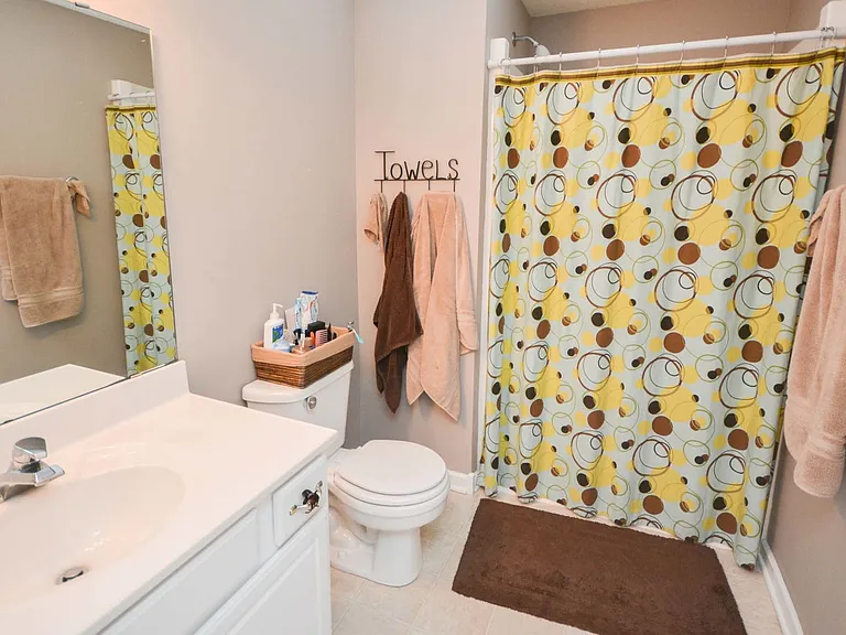 4458 Meadow Lakes Dr NW — Photo 17
