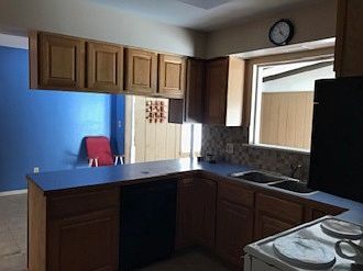 3rd image of 743 18th St