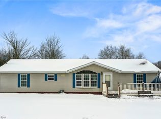 1647 Morning Star Dr, Roaming Shores, OH 44084
