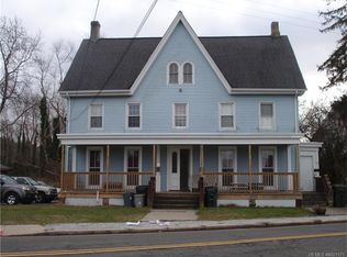 156 Center St, Tuckerton, NJ 08087