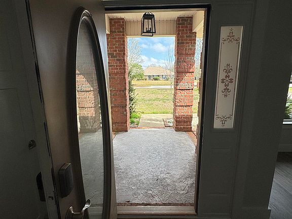 4th image of 12521 Hunters Chase