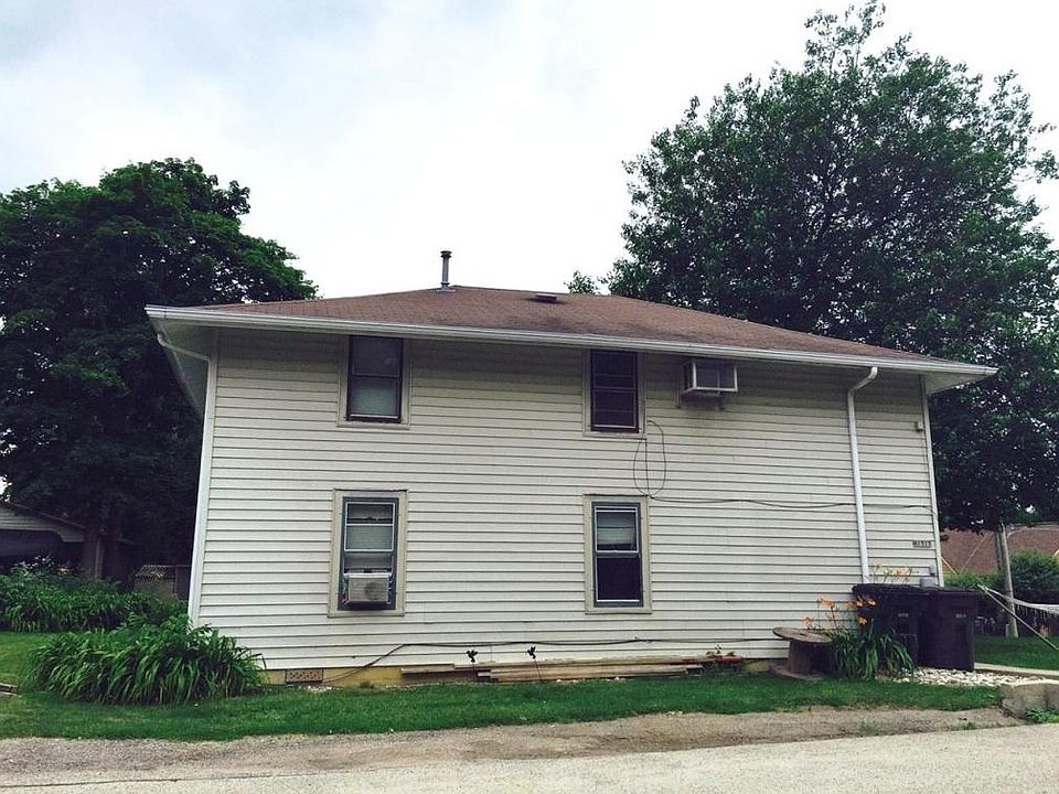 2nd image of N1715 Elm St