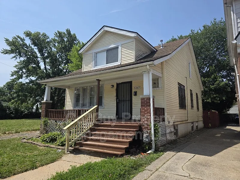 3 bed, 2.0 bath, 1250 sqft, $1,500 — Photo 2
