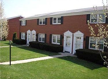 2nd image of 417 W Lincoln Ave