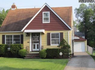 19810 Gardenview Dr, Maple Heights, OH