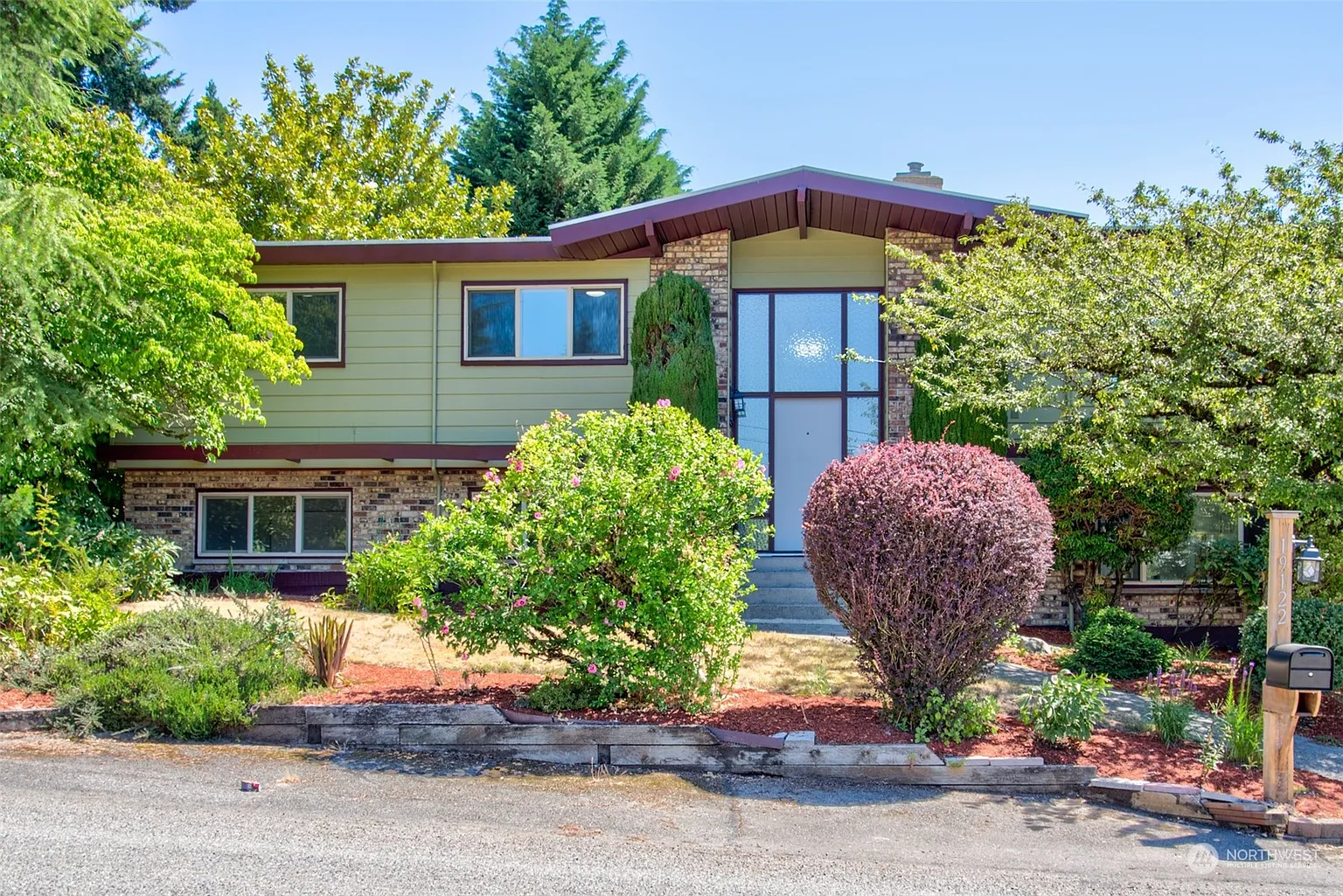 19122 36th Avenue S photo 1